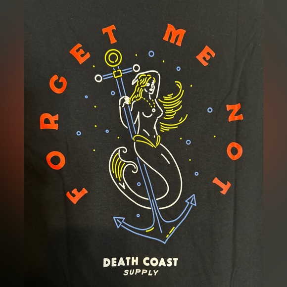 🧜🏼‍♀️ NWOT! Forget Me Not Mermaid TShirt - Picture 3 of 5